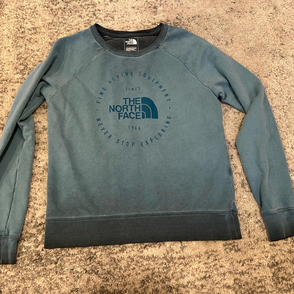 North face crew neck.